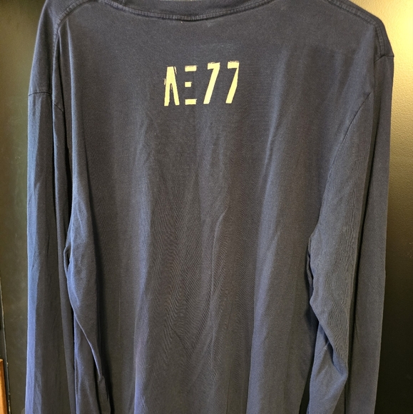 American Eagle shirt - Picture 2 of 3